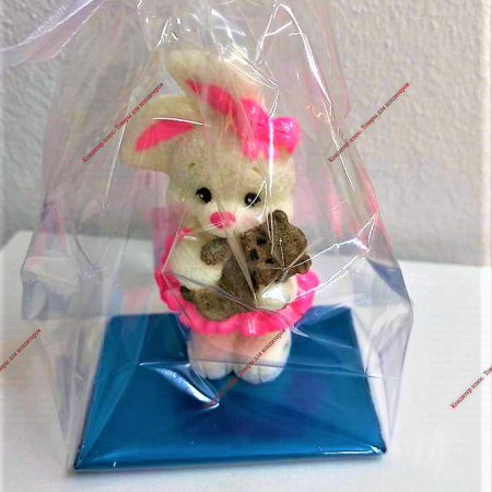 Фигурка из глазури ЗАЙКА С ИГРУШКОЙ (цвет микс) - Кондитер плюс. Товары для кондитеров 